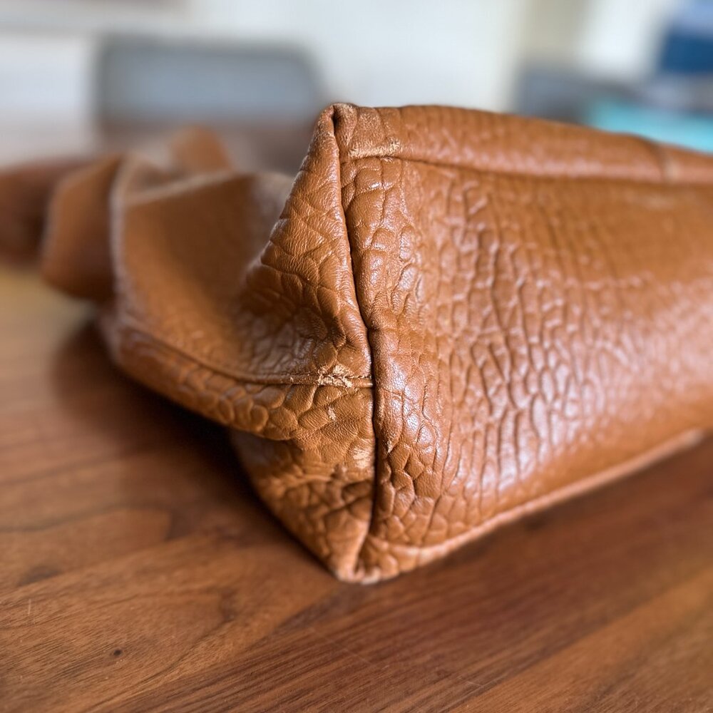 Hobo Bonita $398 Tan Slouchy Pebbled Leather 3 Compartment Large Tote Bag Tassel - Picture 3 of 4